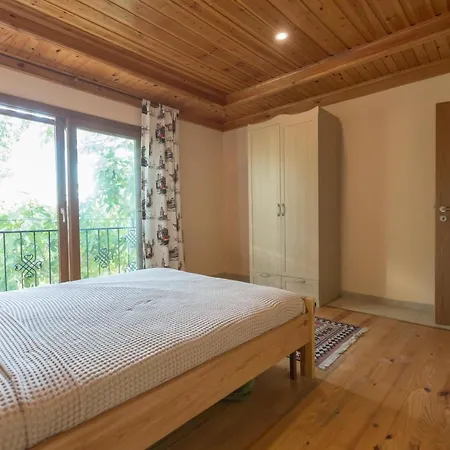 Kusadasi'nda 3 Adet Bungolov Chalet Kusadası