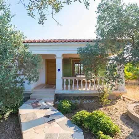 Kusadasi'nda 3 Adet Bungolov Chalet Kusadasi